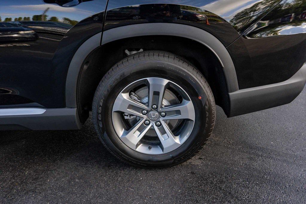 new 2025 Honda Pilot car, priced at $47,825