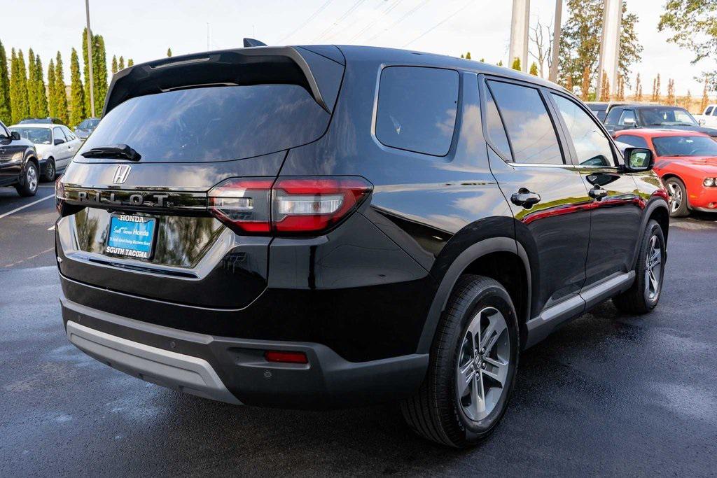 new 2025 Honda Pilot car, priced at $47,825