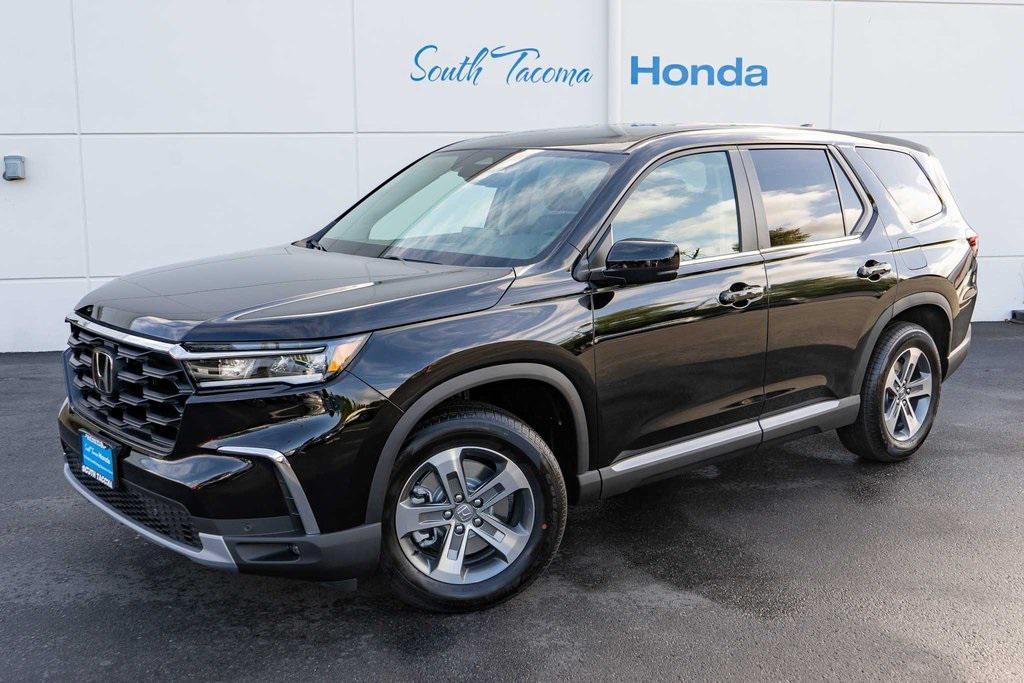 new 2025 Honda Pilot car, priced at $47,825