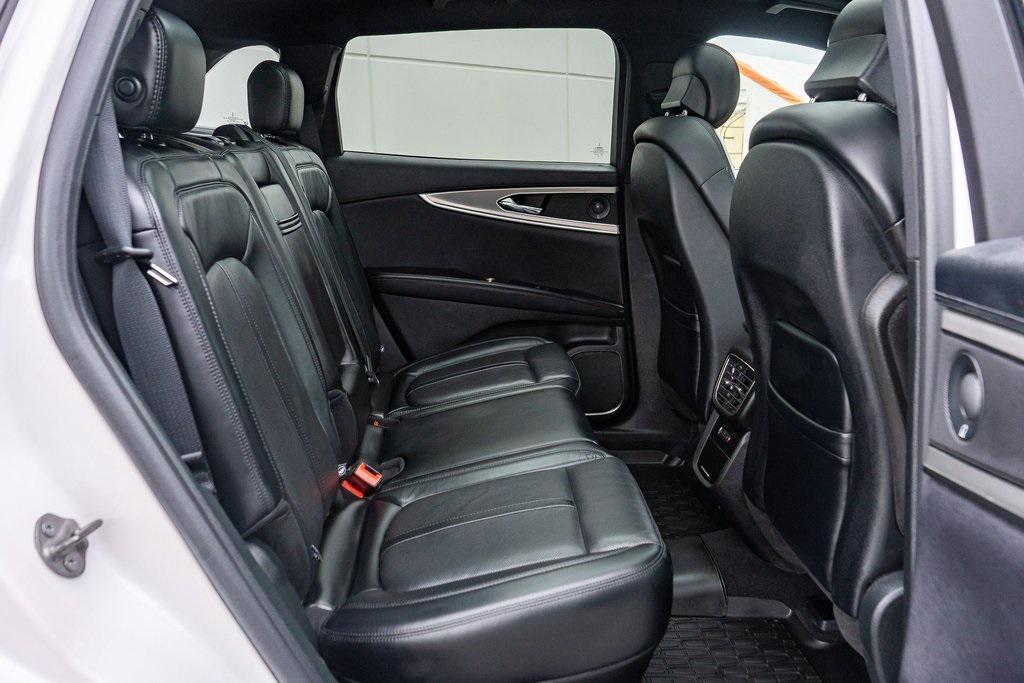 used 2019 Lincoln Nautilus car, priced at $27,694