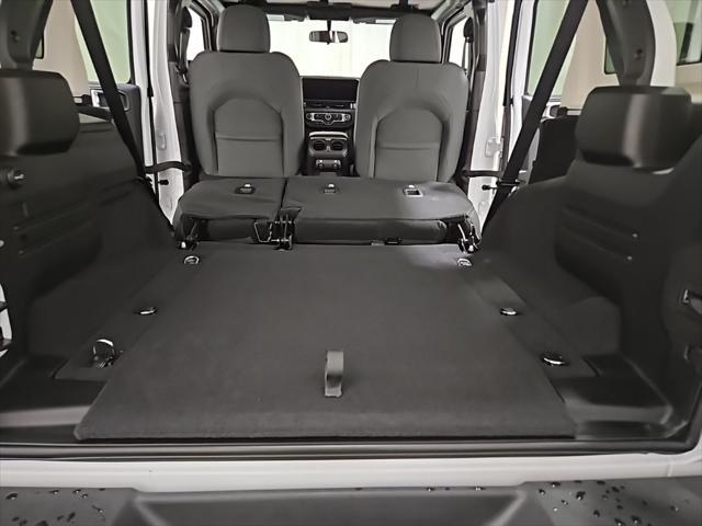 new 2025 Jeep Wrangler car, priced at $45,580