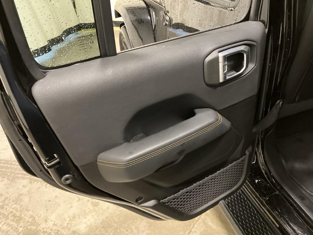 used 2023 Jeep Gladiator car, priced at $36,217