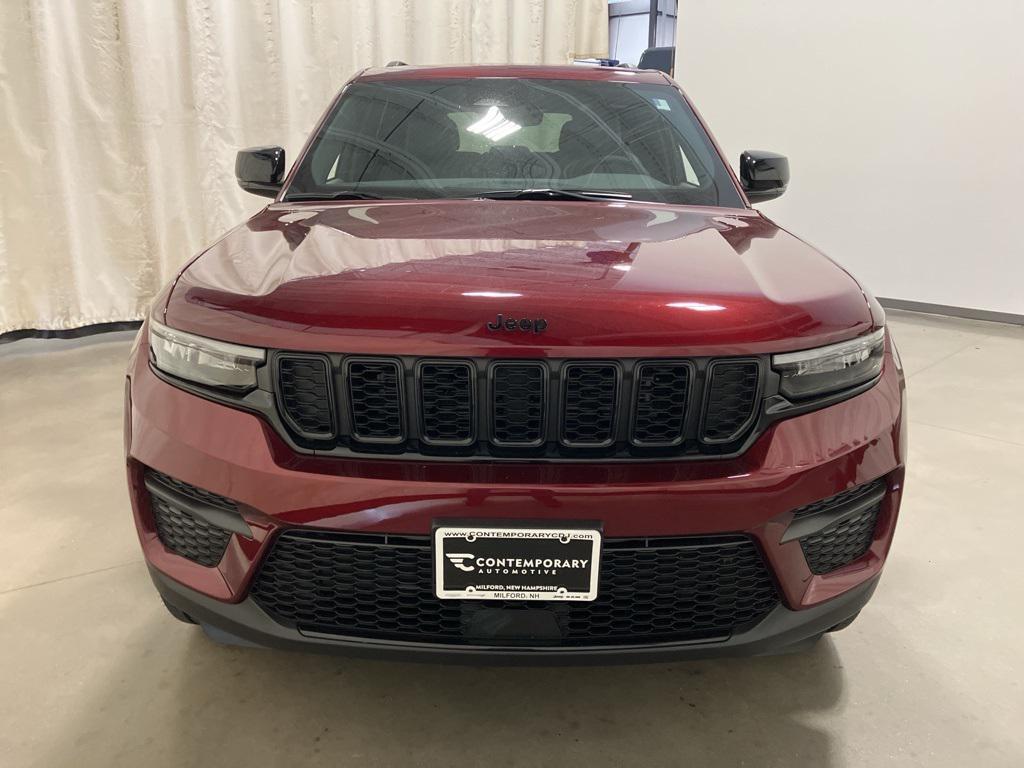 new 2025 Jeep Grand Cherokee car, priced at $44,355