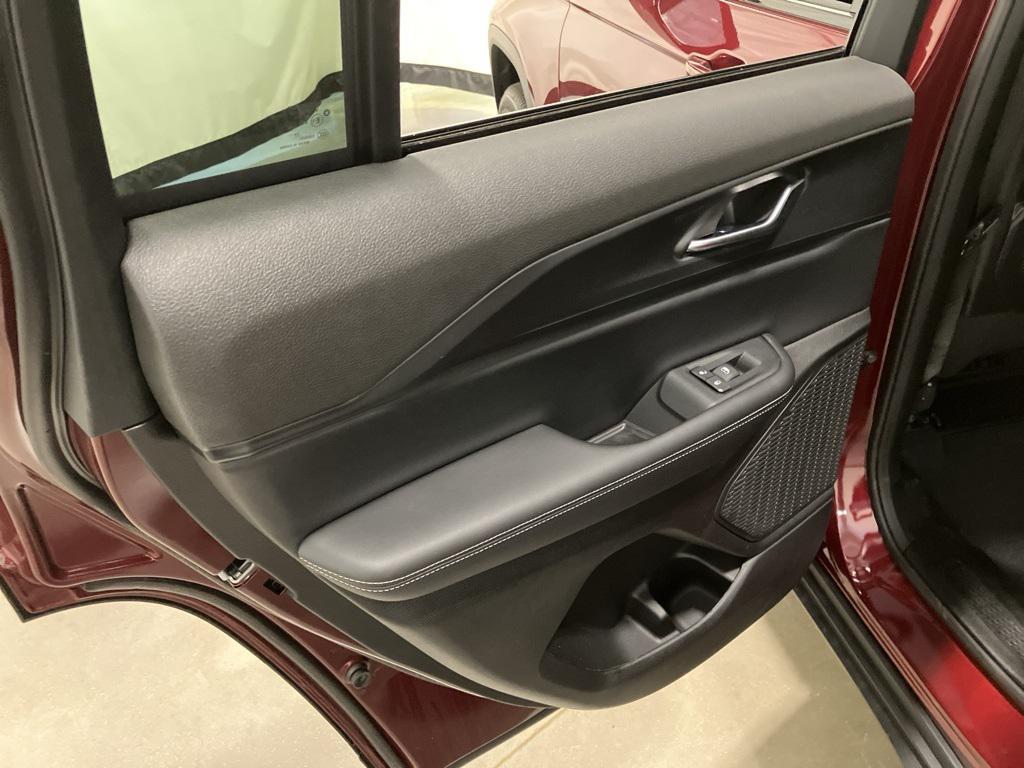 new 2025 Jeep Grand Cherokee car, priced at $44,355