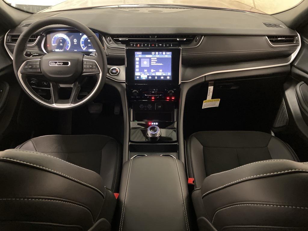 new 2025 Jeep Grand Cherokee car, priced at $44,355