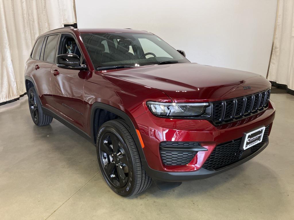 new 2025 Jeep Grand Cherokee car, priced at $44,355