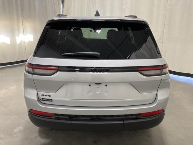 new 2025 Jeep Grand Cherokee car, priced at $46,730