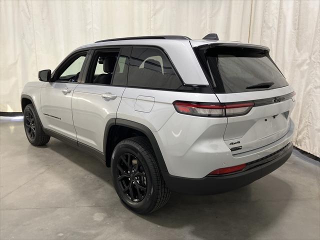 new 2025 Jeep Grand Cherokee car, priced at $46,730