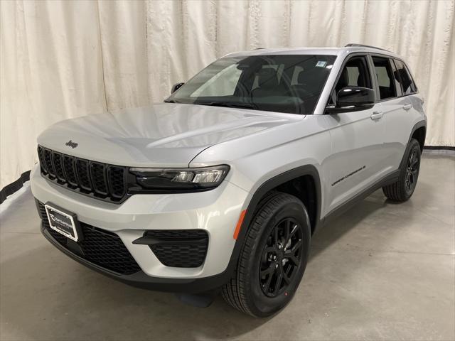 new 2025 Jeep Grand Cherokee car, priced at $46,730