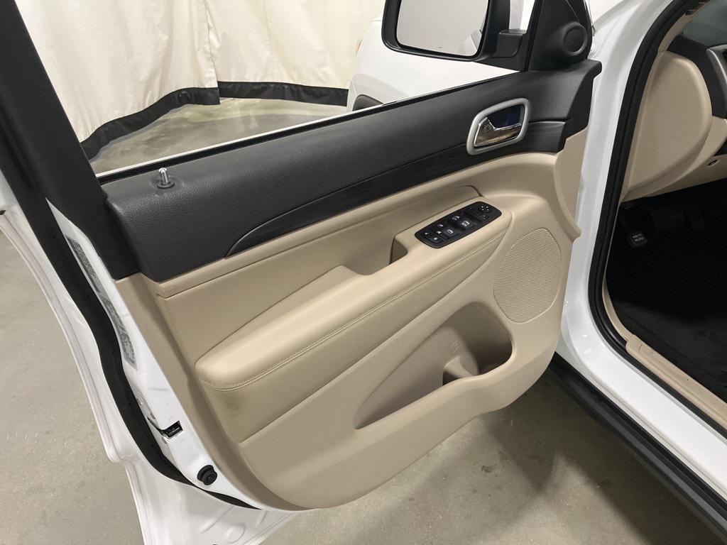 used 2022 Jeep Grand Cherokee car, priced at $26,263