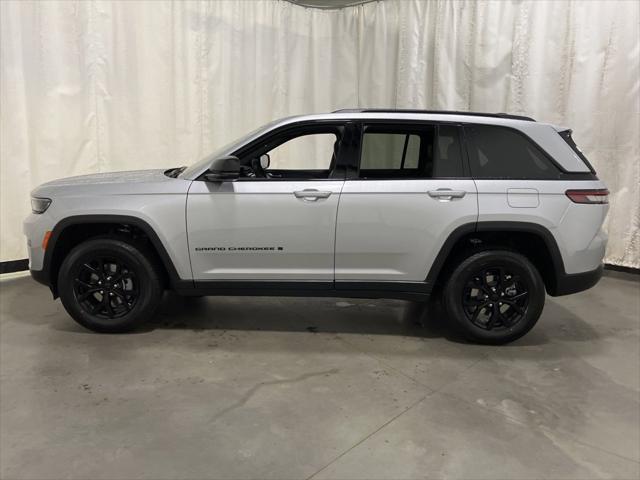 new 2025 Jeep Grand Cherokee car, priced at $46,530