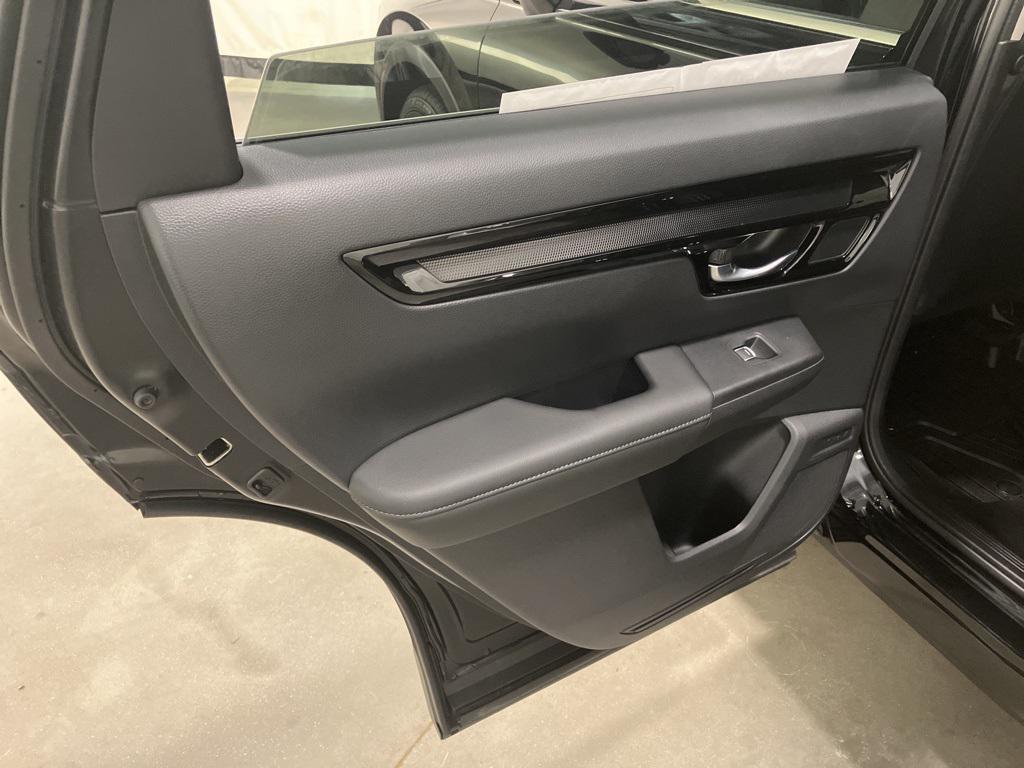 used 2025 Honda CR-V car, priced at $34,124