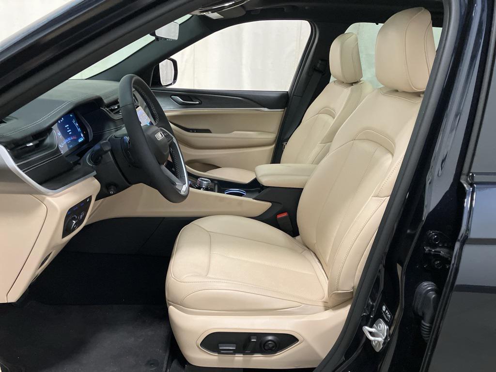 used 2024 Jeep Grand Cherokee 4xe car, priced at $43,424
