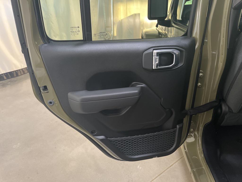 new 2026 Jeep Gladiator car, priced at $50,100