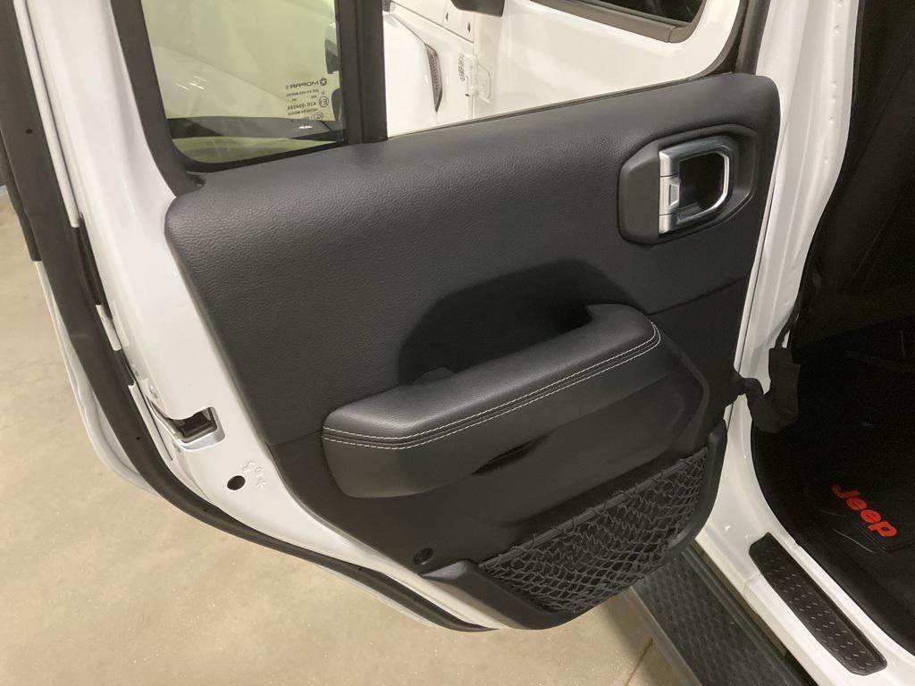 used 2018 Jeep Wrangler Unlimited car, priced at $25,458