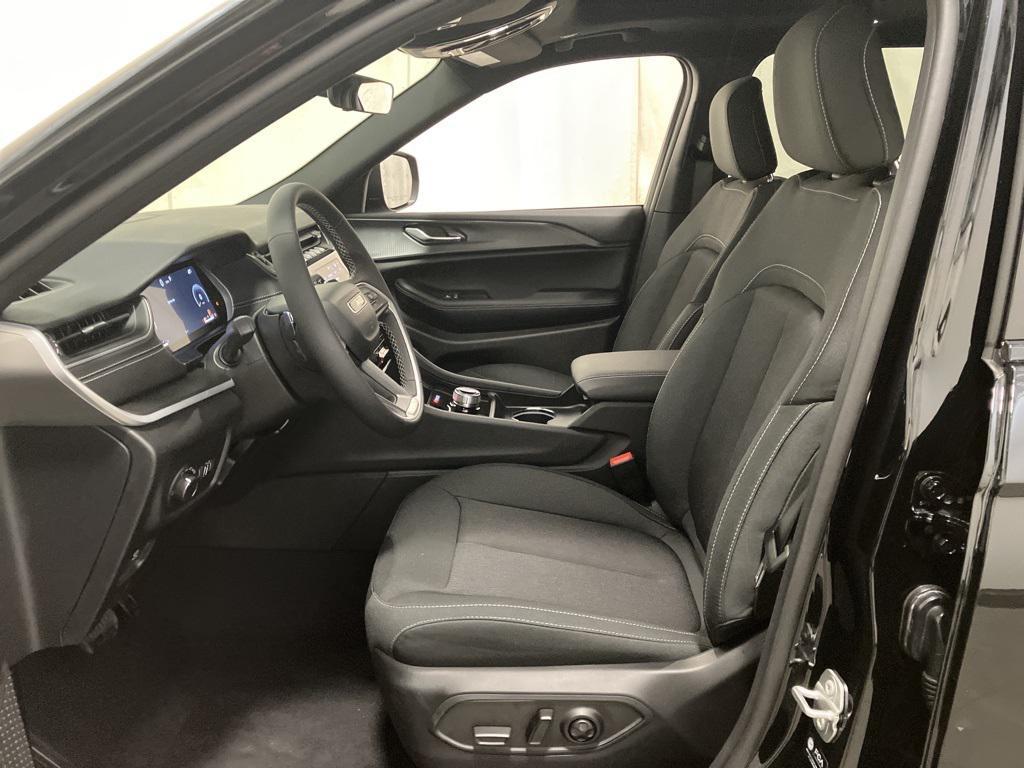 new 2025 Jeep Grand Cherokee L car, priced at $37,434