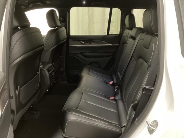 new 2025 Jeep Grand Cherokee car, priced at $44,286