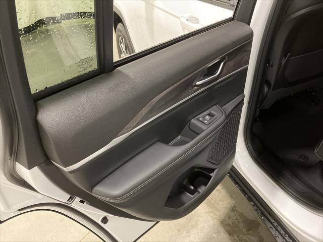 new 2025 Jeep Grand Cherokee car, priced at $44,286