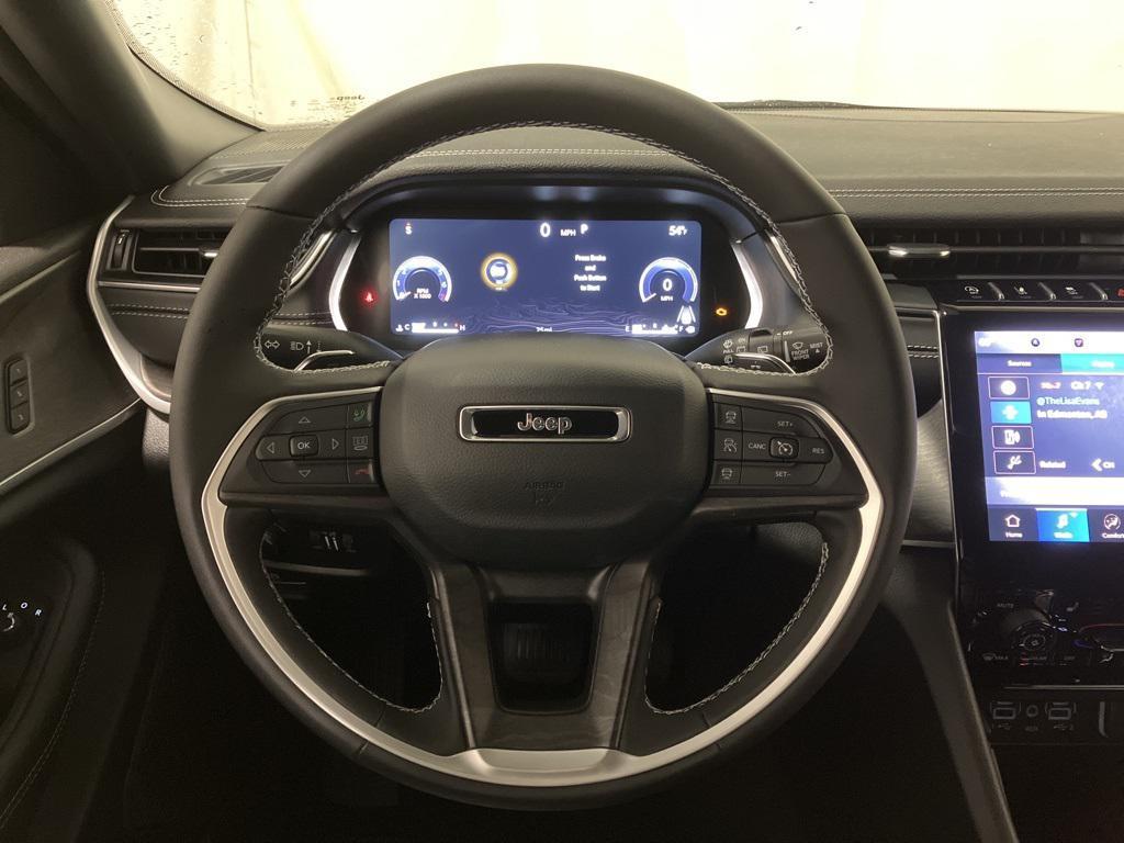 new 2025 Jeep Grand Cherokee car, priced at $42,608