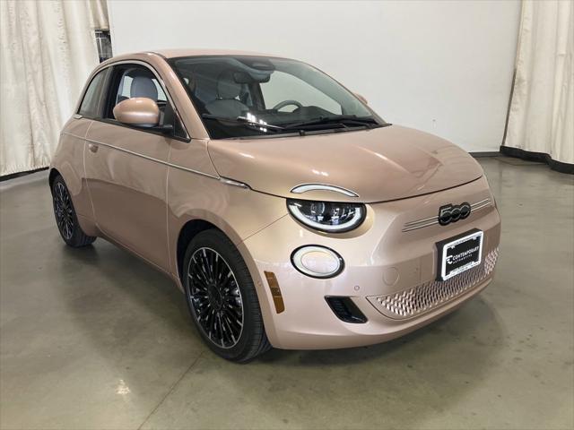 new 2024 FIAT 500e car, priced at $37,595