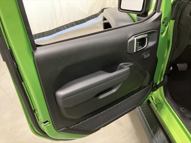 new 2025 Jeep Wrangler car, priced at $45,350