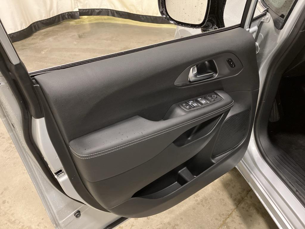 new 2026 Chrysler Pacifica car, priced at $49,255