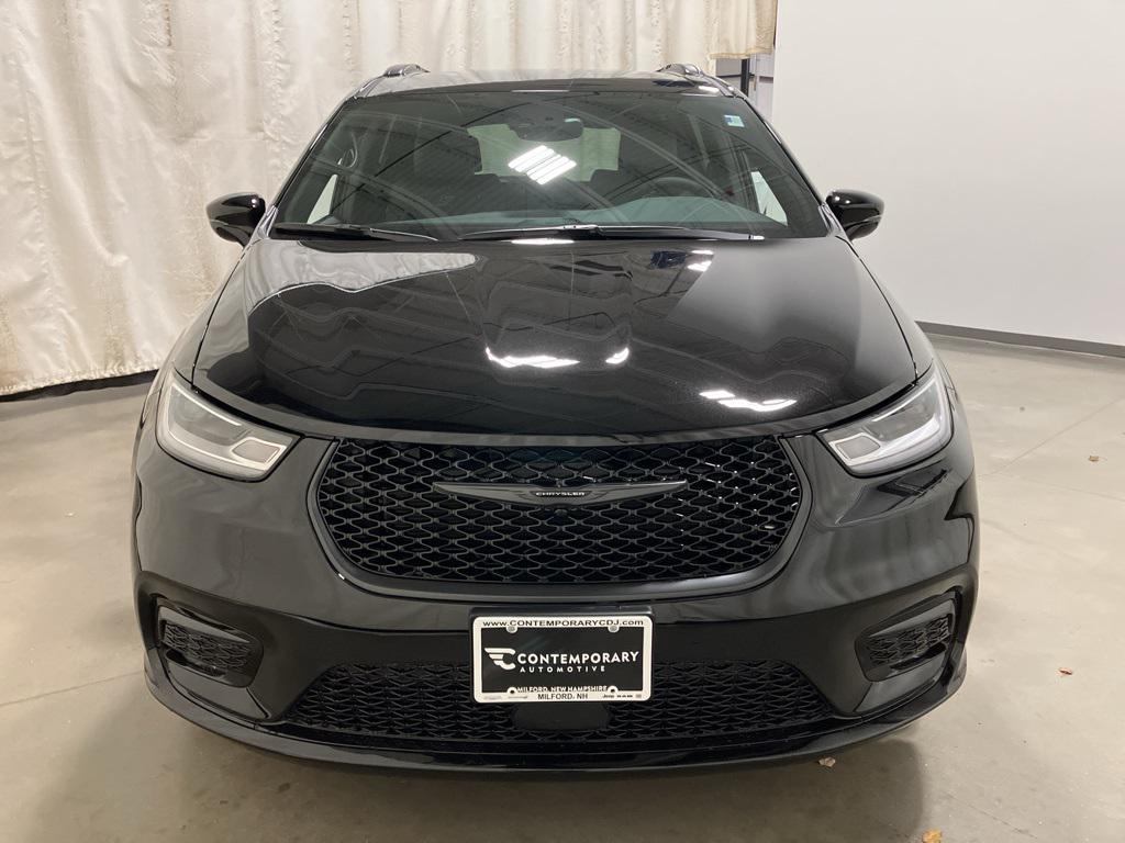 new 2026 Chrysler Pacifica car, priced at $48,005