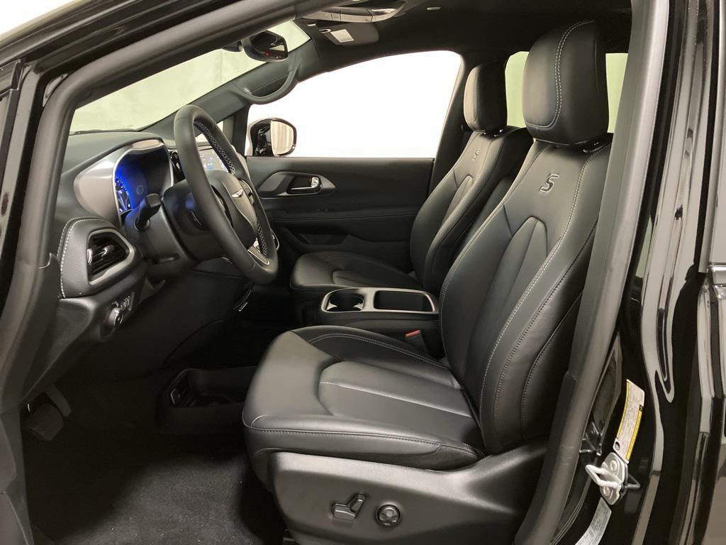 new 2026 Chrysler Pacifica car, priced at $48,005