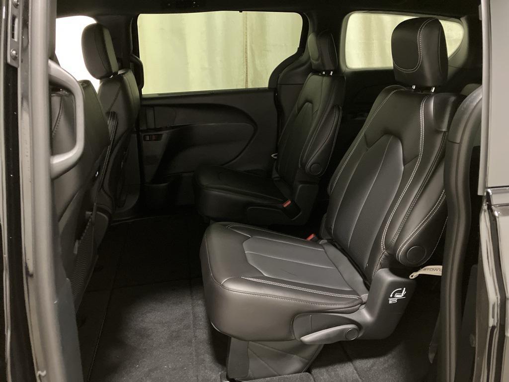 new 2026 Chrysler Pacifica car, priced at $48,005