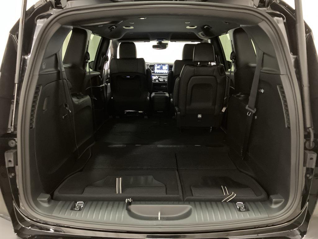 new 2026 Chrysler Pacifica car, priced at $48,005