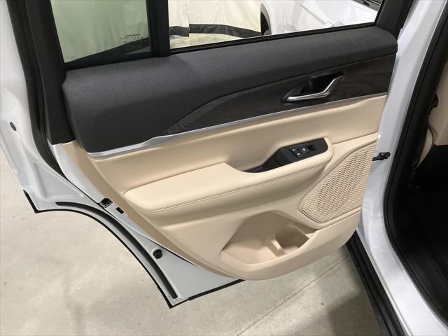 new 2025 Jeep Grand Cherokee car, priced at $52,140