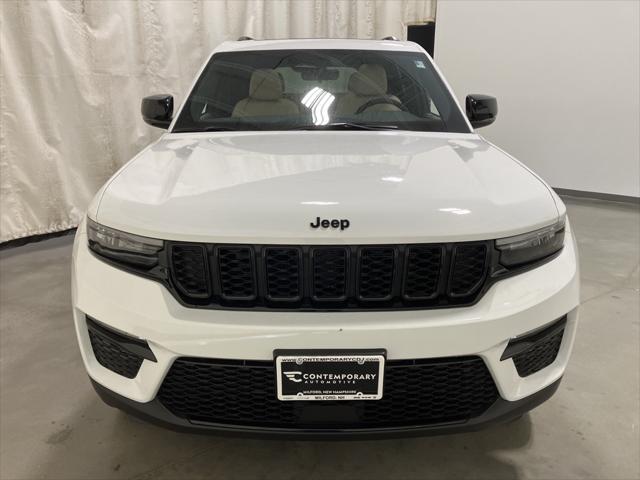 new 2025 Jeep Grand Cherokee car, priced at $52,140