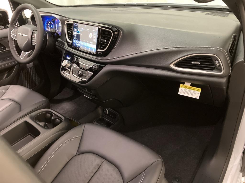 new 2026 Chrysler Pacifica car, priced at $45,315