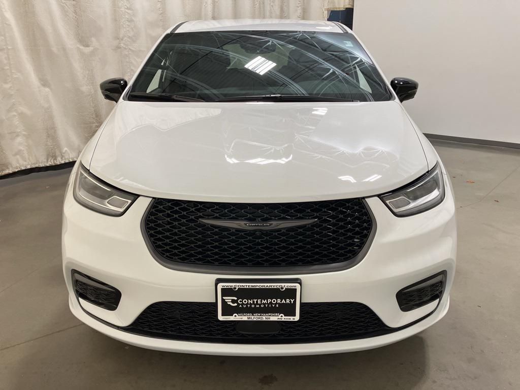 new 2026 Chrysler Pacifica car, priced at $45,315