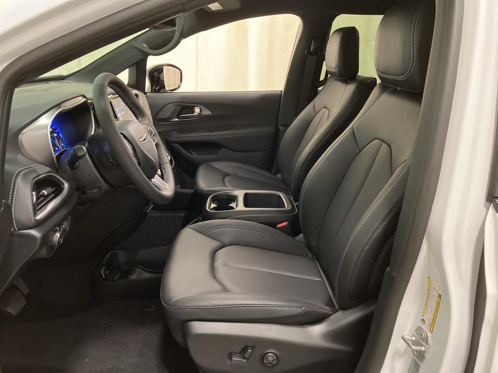 new 2026 Chrysler Pacifica car, priced at $45,315