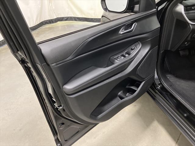 new 2025 Jeep Grand Cherokee car, priced at $43,705