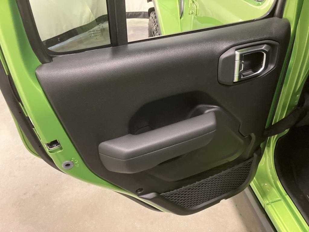 new 2025 Jeep Gladiator car, priced at $49,266