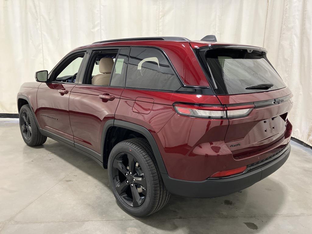 new 2025 Jeep Grand Cherokee car, priced at $50,230