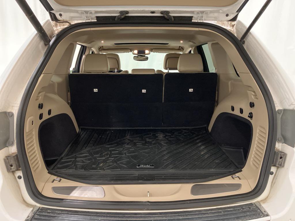 used 2017 Jeep Grand Cherokee car, priced at $15,636