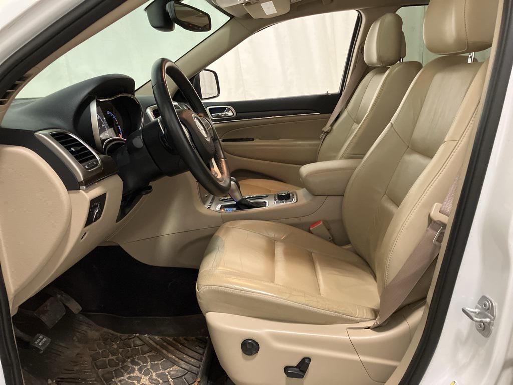 used 2017 Jeep Grand Cherokee car, priced at $15,636
