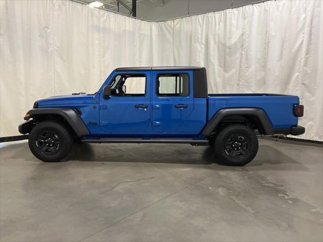 new 2024 Jeep Gladiator car, priced at $43,205