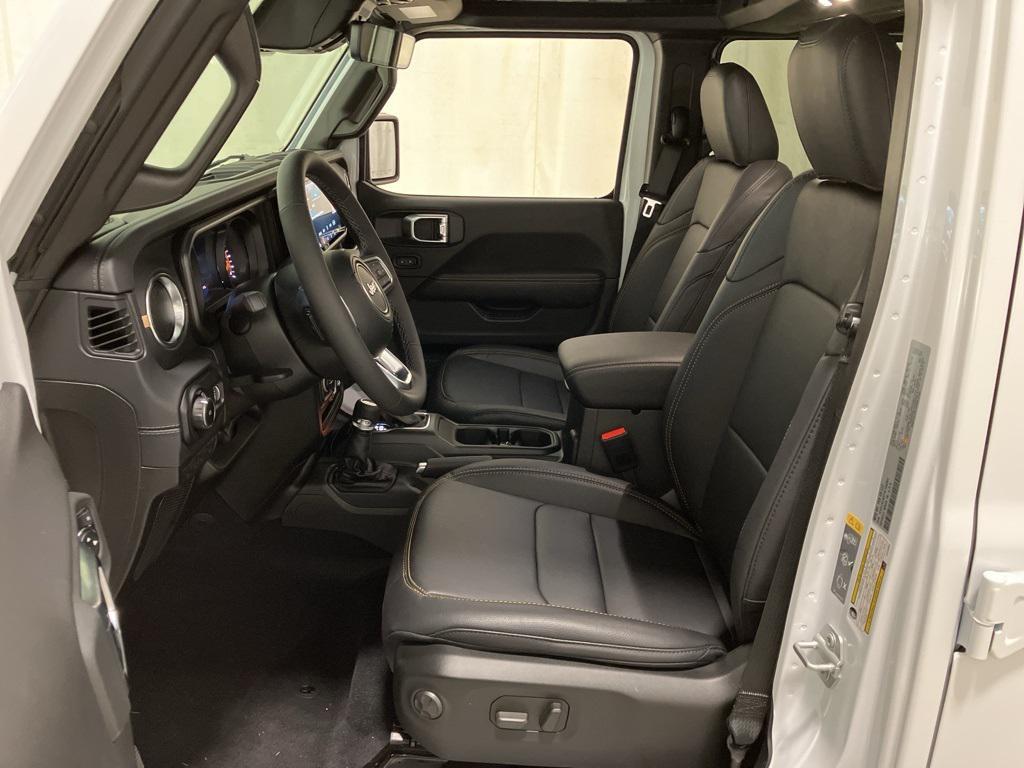 new 2026 Jeep Wrangler car, priced at $55,370