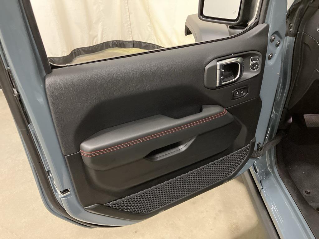 new 2025 Jeep Wrangler car, priced at $58,312