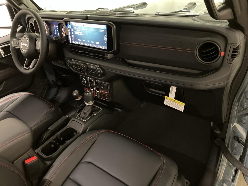 new 2025 Jeep Wrangler car, priced at $58,312