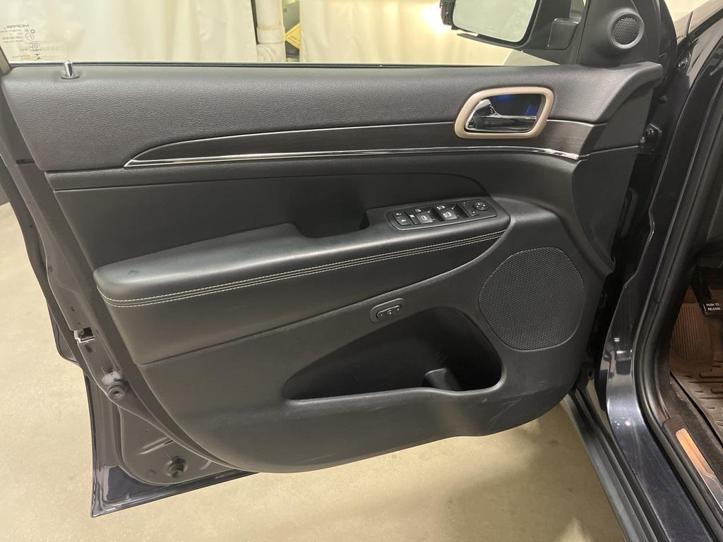 used 2015 Jeep Grand Cherokee car, priced at $6,853