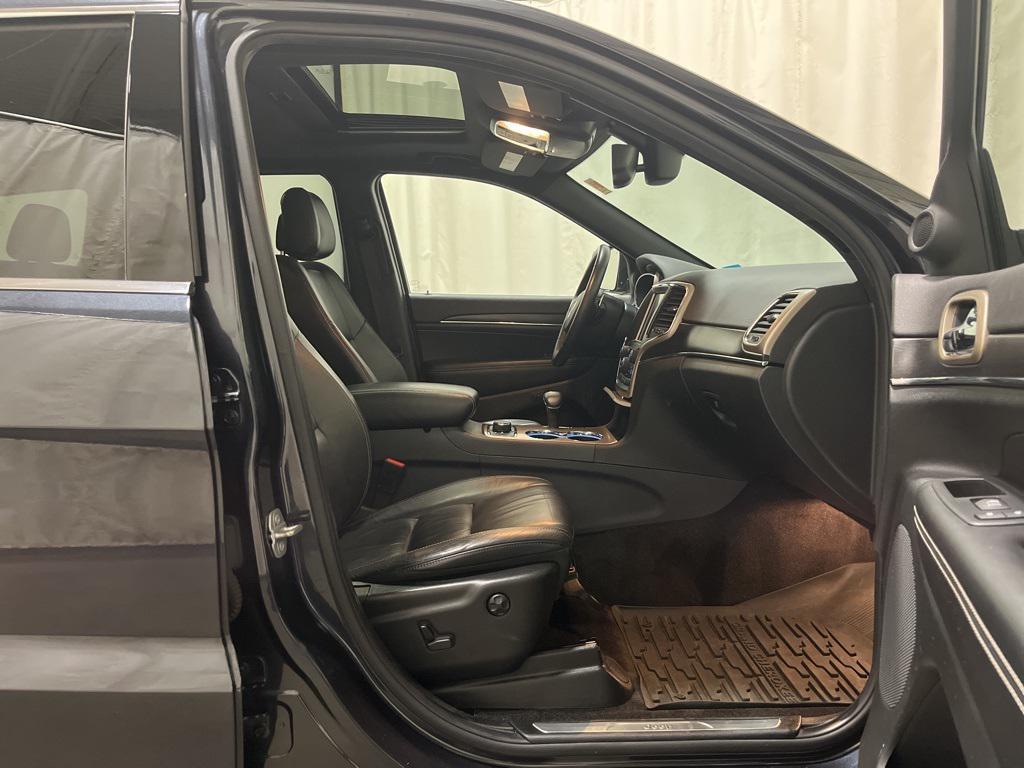 used 2015 Jeep Grand Cherokee car, priced at $6,853