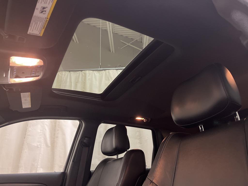 used 2015 Jeep Grand Cherokee car, priced at $6,853