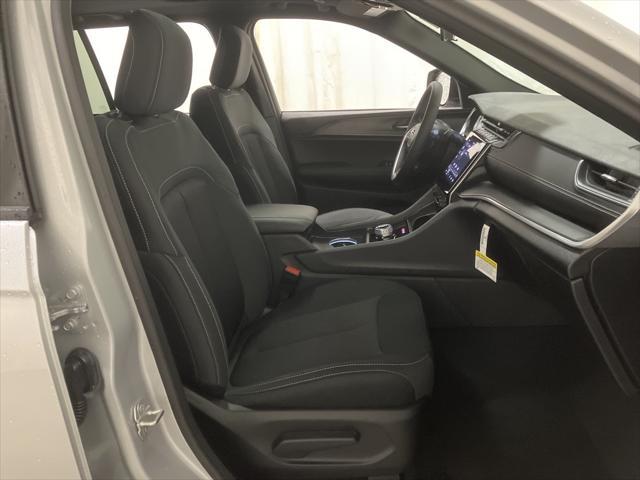new 2025 Jeep Grand Cherokee car, priced at $41,772