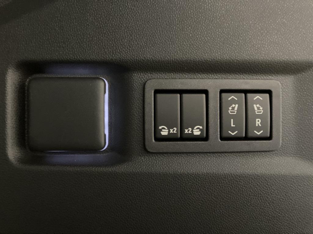 used 2024 GMC Yukon car, priced at $68,951