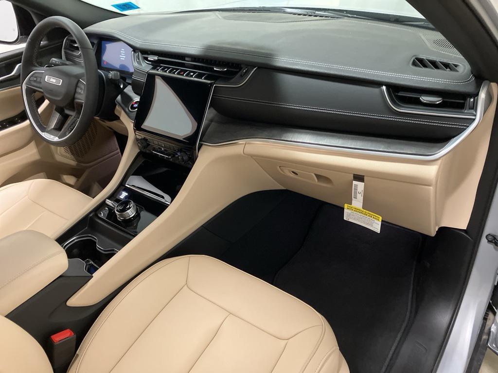 used 2025 Jeep Grand Cherokee L car, priced at $43,991